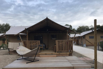 adriabella dune agriturismo glamping luxury tent 02 esterni 1800x1200